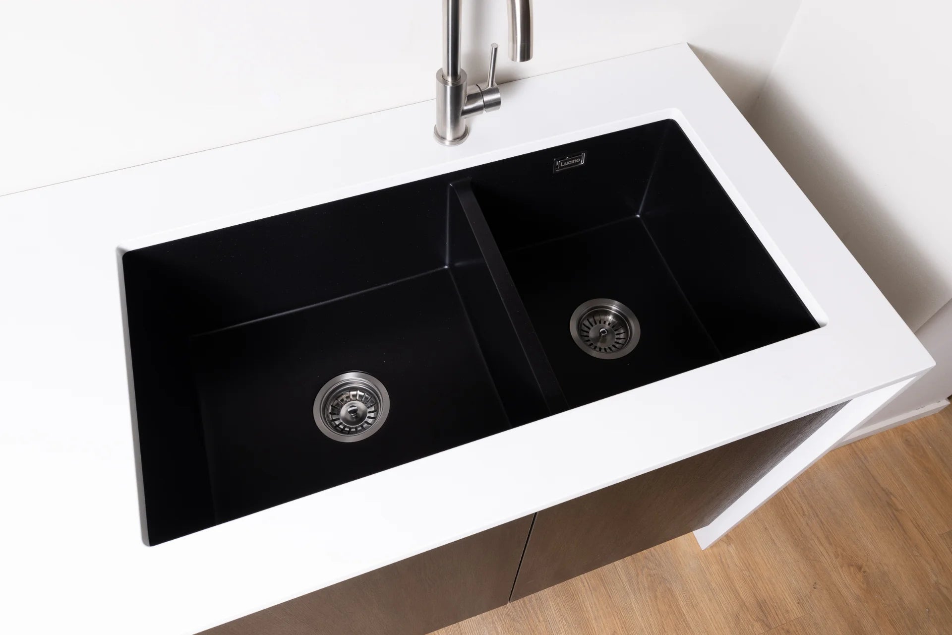 457/330 Kitchen Sink (Black Granite)