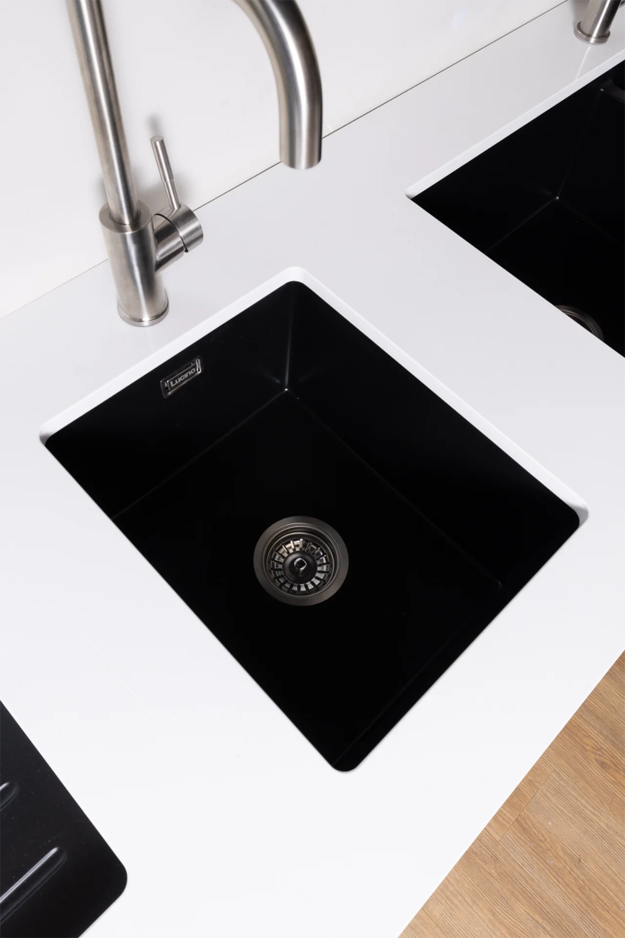 330 Kitchen Sink (Black Granite)