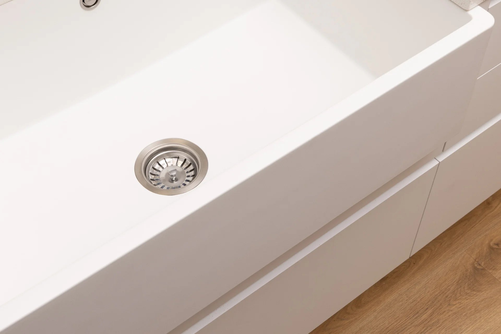 800 Single Butler Sink (White Granite)