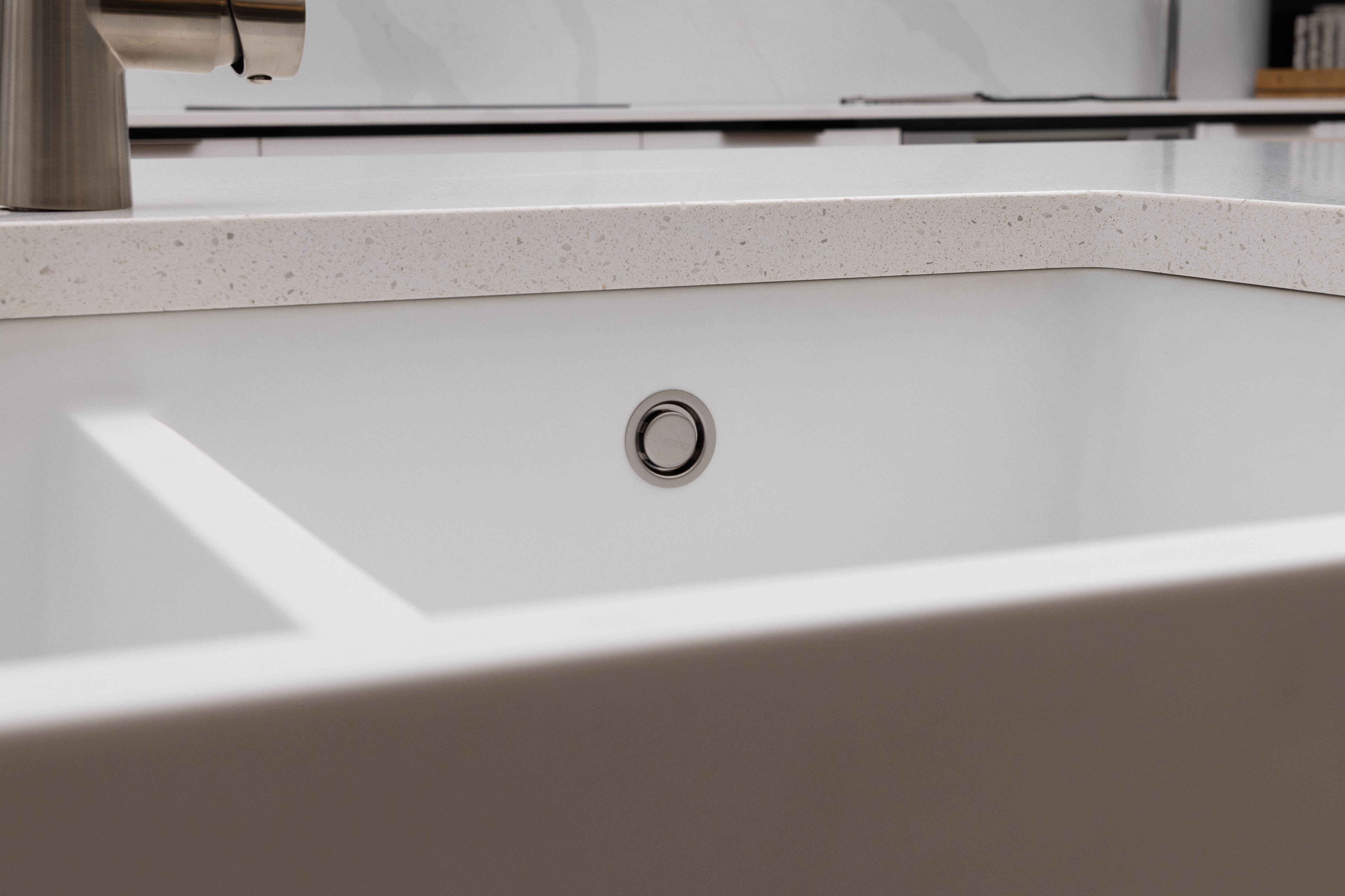Wakatipu 400/400 Butler (White Granite)